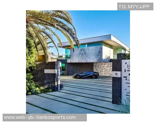 詹姆斯在贝弗利山庄建豪宅外界猜测第二座或为布朗尼未来准备